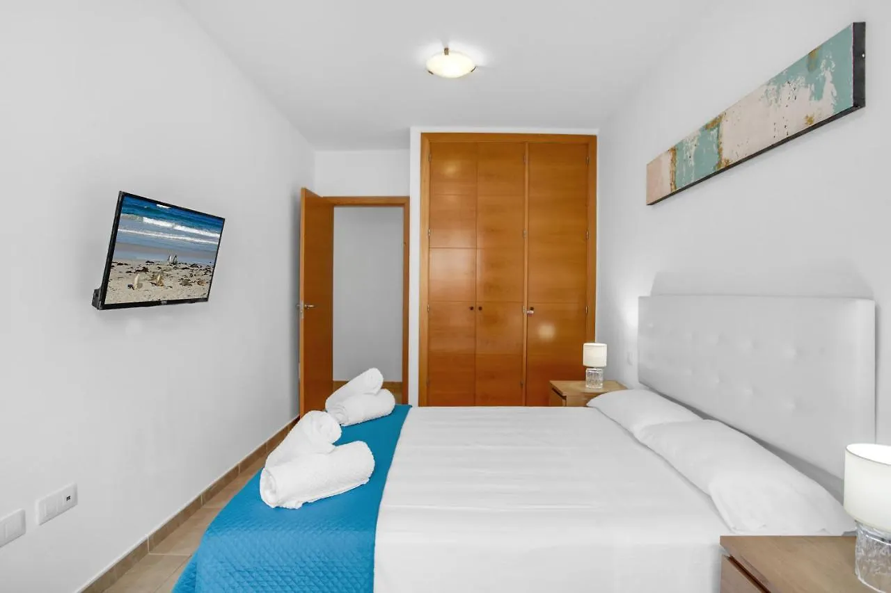 Ocean Blue, Next To The Ocean, Fast Wi-Fi Apartment Los Abrigos 0*,  Spain