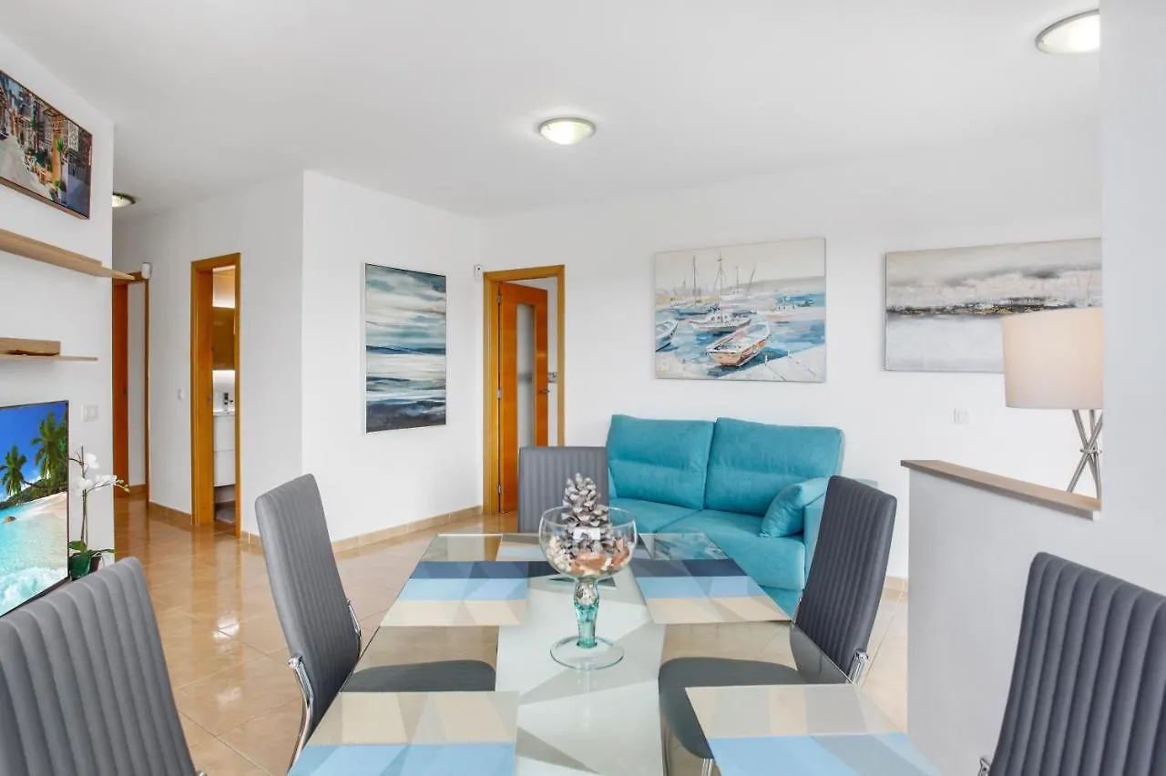 Ocean Blue, Next To The Ocean, Fast Wi-Fi Apartment Los Abrigos Spain