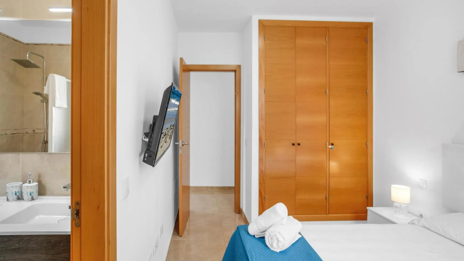 Ocean Blue, Next To The Ocean, Fast Wi-Fi Apartment Los Abrigos